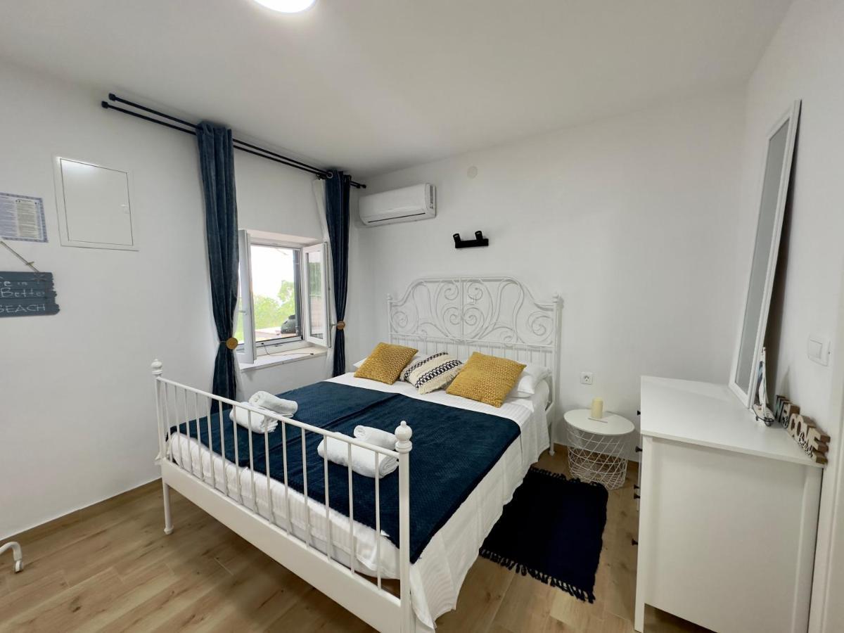 Matek Family & Studio Apartment Rovanjska Extérieur photo